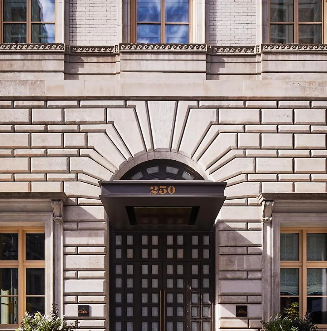 The Fifth Avenue Hotel Нью-Йорк
